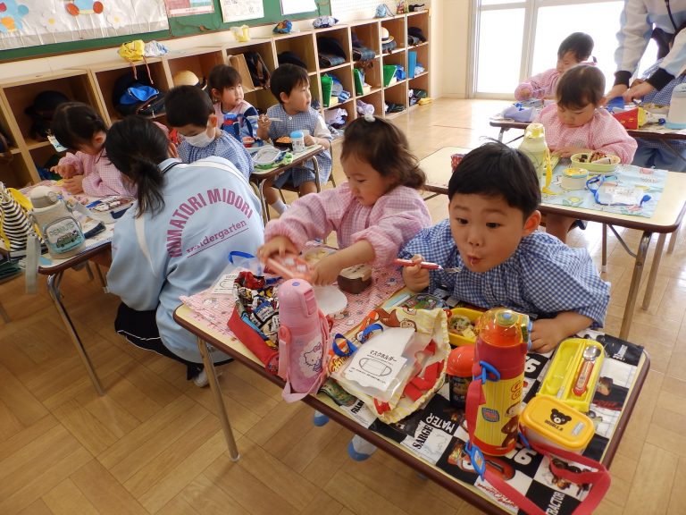 お弁当の様子　③　うめ組