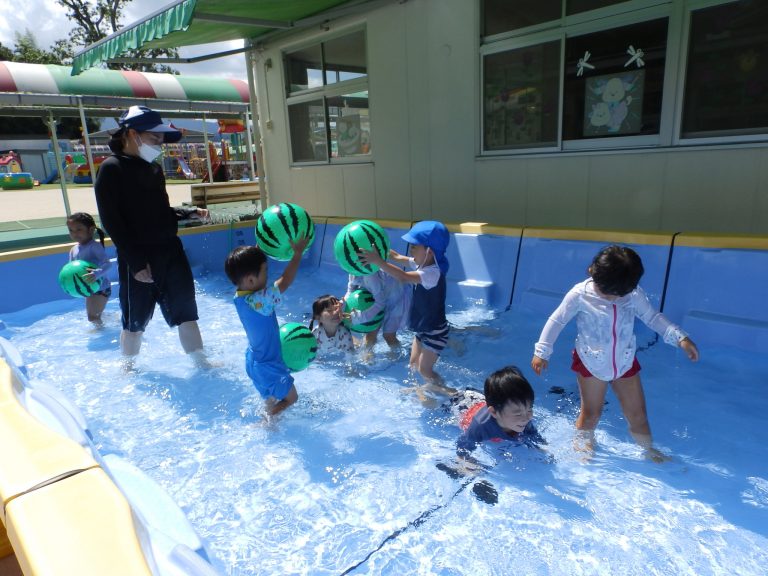 水遊び　⑨　年少・満３歳児組