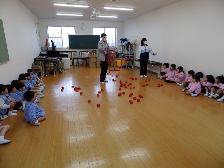 保育の様子　⑧　さくら組