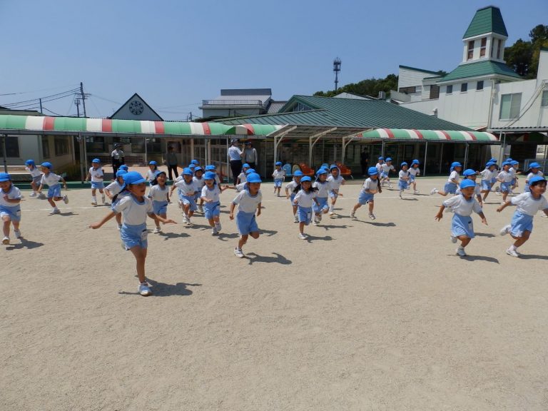 外遊び　⑭　年長組