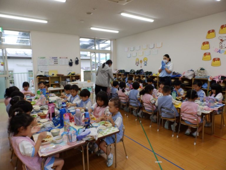 給食の様子　⑪　たけ組