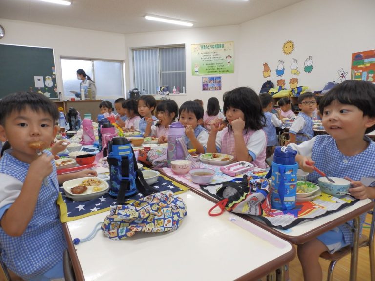 給食の様子　⑫　たけ組