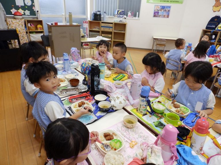 給食の様子　⑬　たけ組