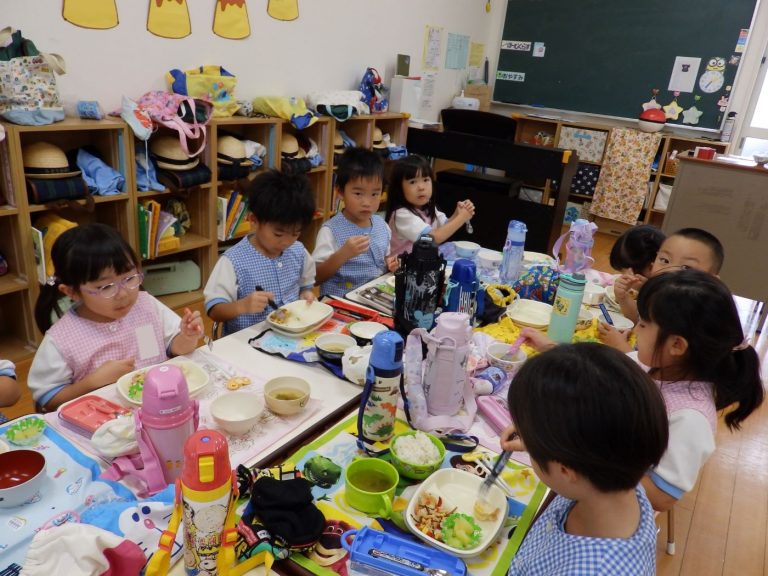 給食の様子　⑮　たけ組