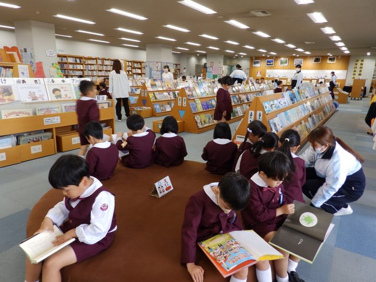 図書館見学　⑨