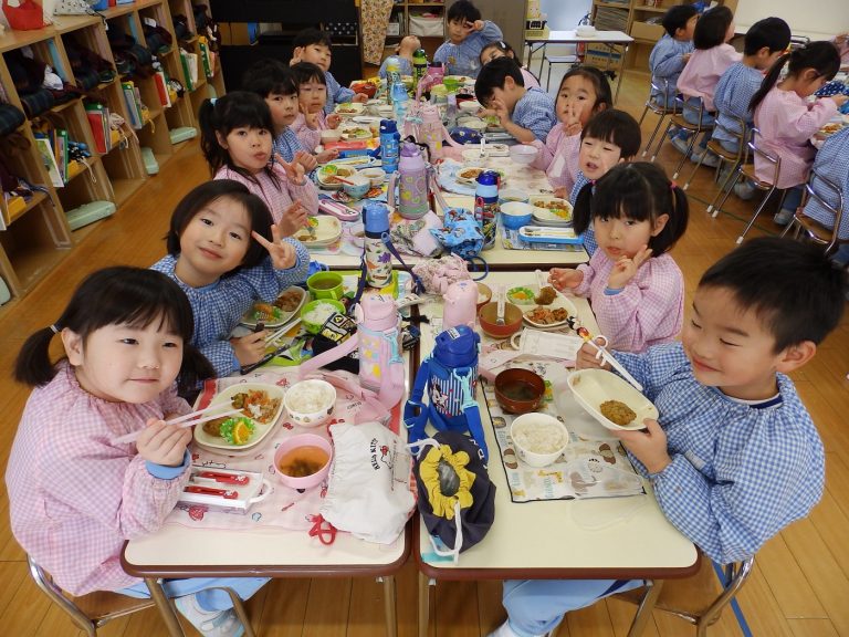 給食の様子　⑫　たけ組