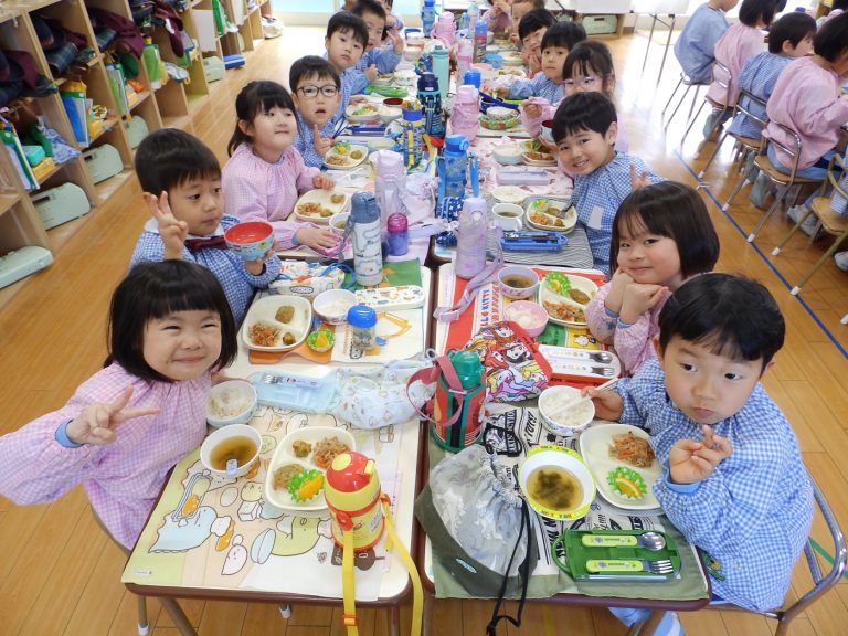 給食の様子　⑭　たけ組