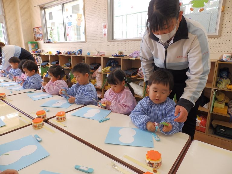 保育の様子　⑫　もも組