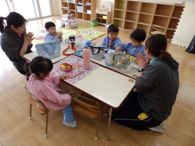 お弁当の様子　⑮　もも組