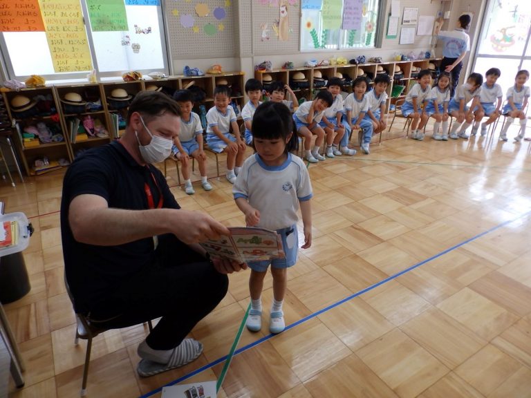 英語レッスン　⑥　すみれ組