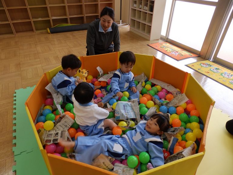 保育の様子　⑭　もも組
