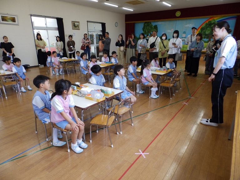 保育参観　⑪　すみれ組