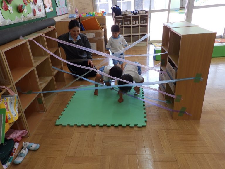 保育の様子　㉑　もも組