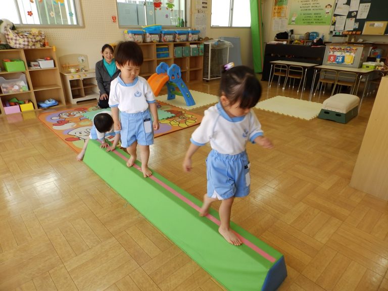 保育の様子　㉒　もも組