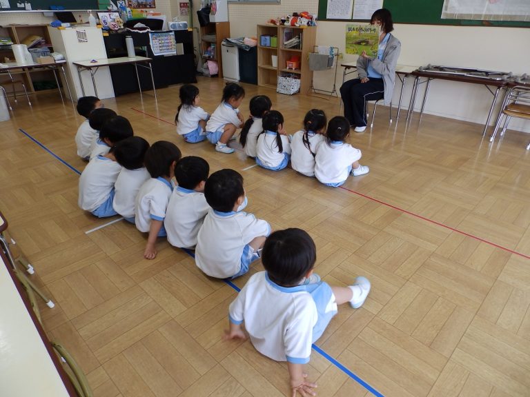 保育の様子　①　うめ組