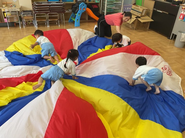 保育の様子　⑱　もも組