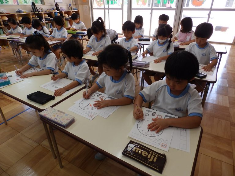 学研教室　⑩　すみれ組
