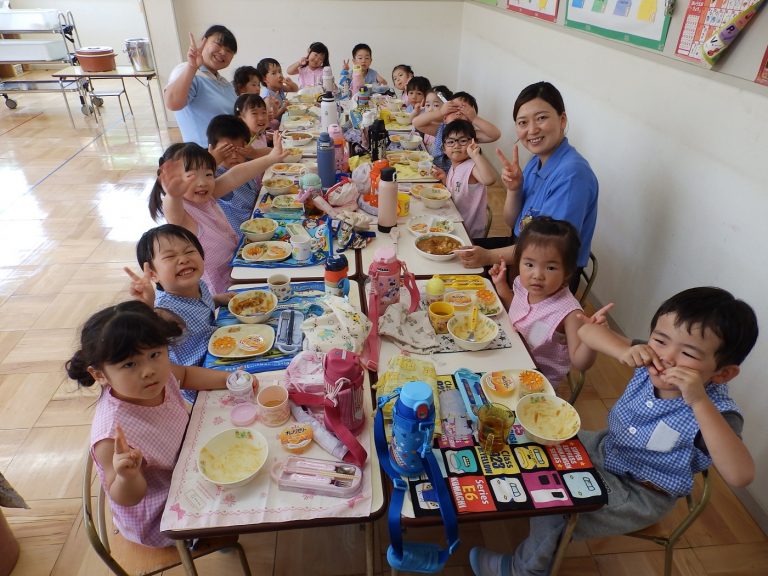 給食の様子　⑳　さくら組