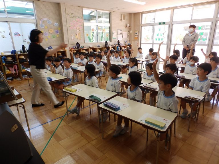 学研教室　⑦　すみれ組