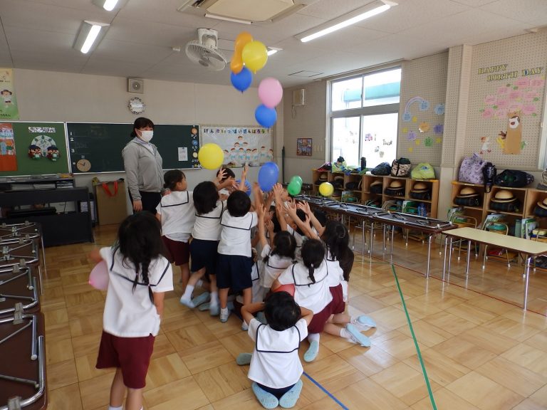 保育の様子　①　すみれ組