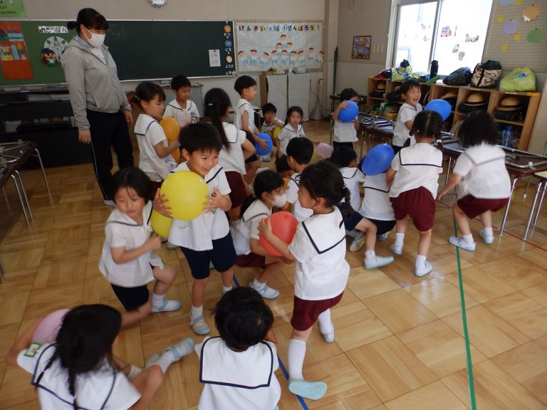 保育の様子　②　すみれ組