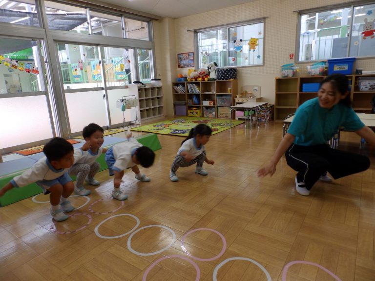保育の様子　⑪　もも組