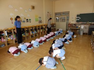 避難訓練　①　れんげ組