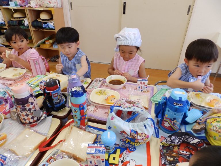 給食の様子　⑪　まつ組