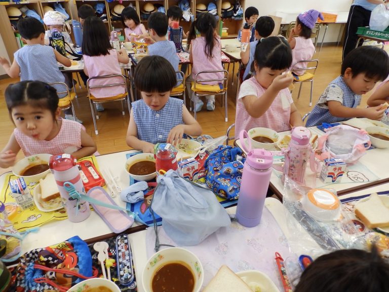 給食の様子　⑭　たけ組