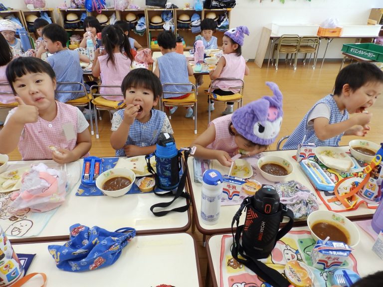 給食の様子　⑯　たけ組