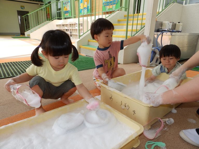 保育の様子　⑲　もも組