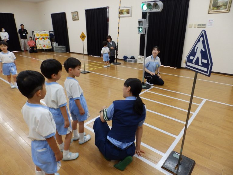 交通安全教室　➉　すみれ組