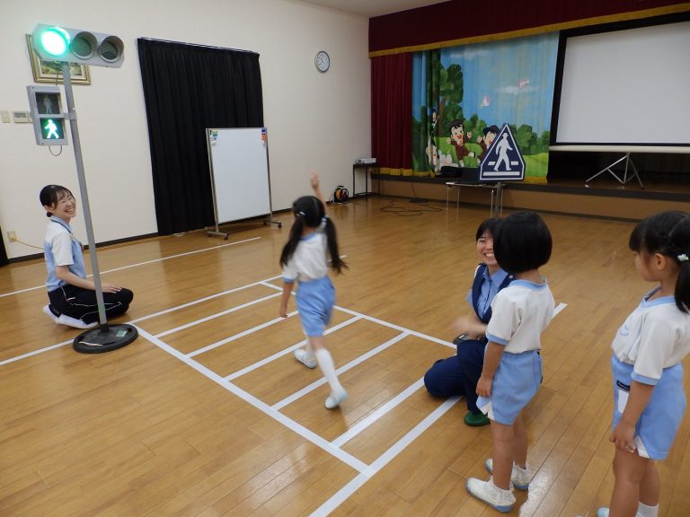 交通安全教室　⑧　すみれ組