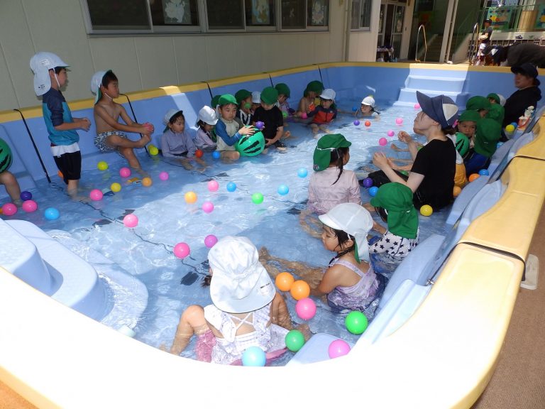 水遊び　⑪　すみれ組