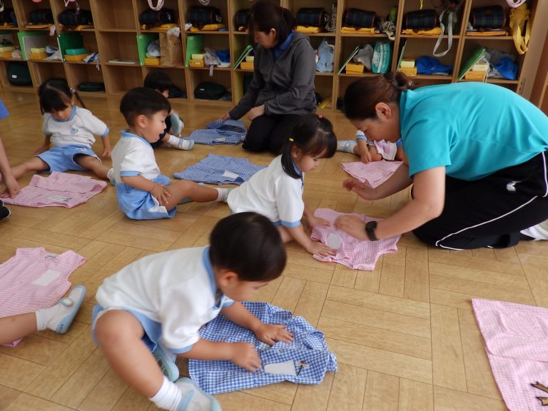 保育の様子　⑱　もも組