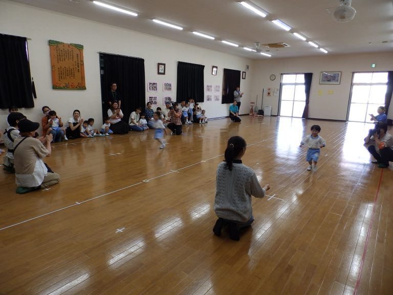 保育参観　⑥　もも組