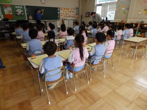 保育の様子　①　すみれ組