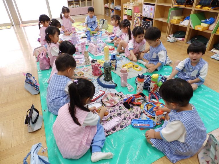 お弁当の様子　⑱　もも組