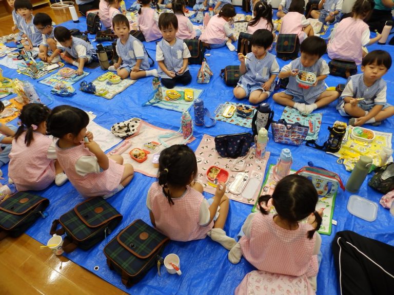 お弁当の様子　⑧　うめ組　