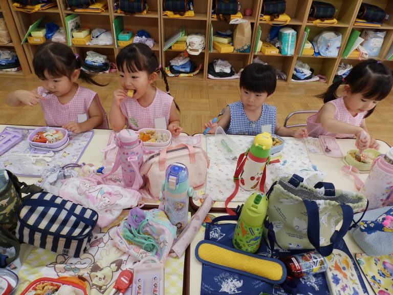 お弁当の様子　⑬　もも組
