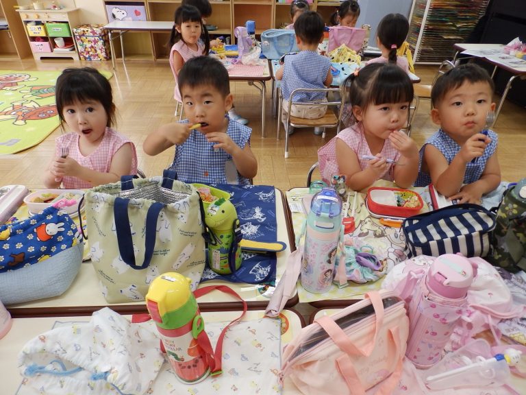 お弁当の様子　⑭　もも組