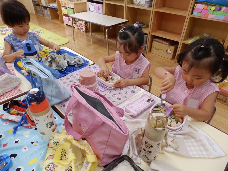 お弁当の様子　⑮　もも組