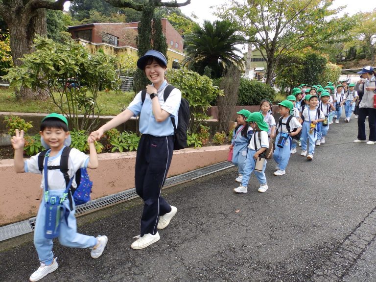 遠足　⑤　すみれ組