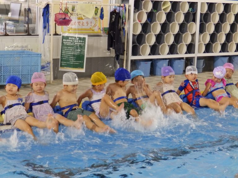 スイミングの様子　①　