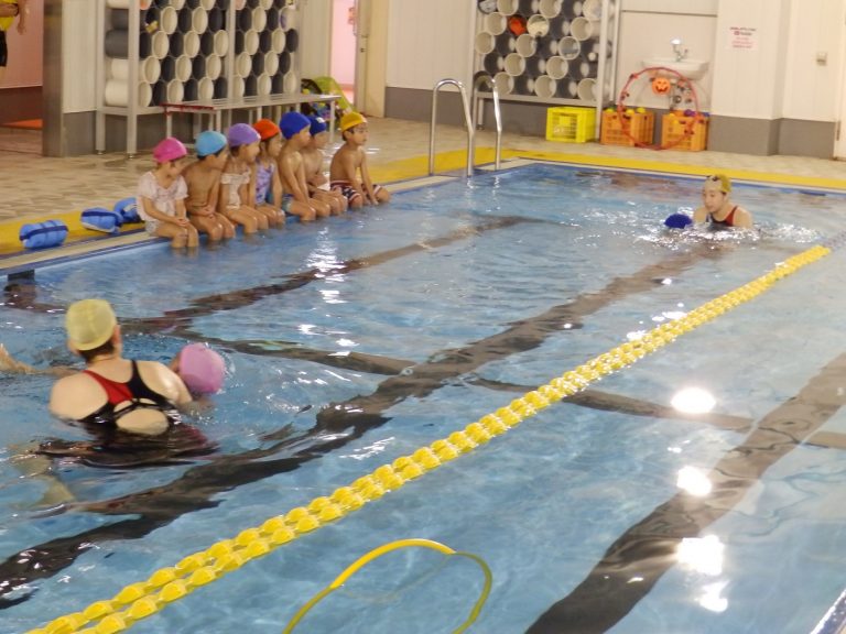 スイミングの様子　⑯