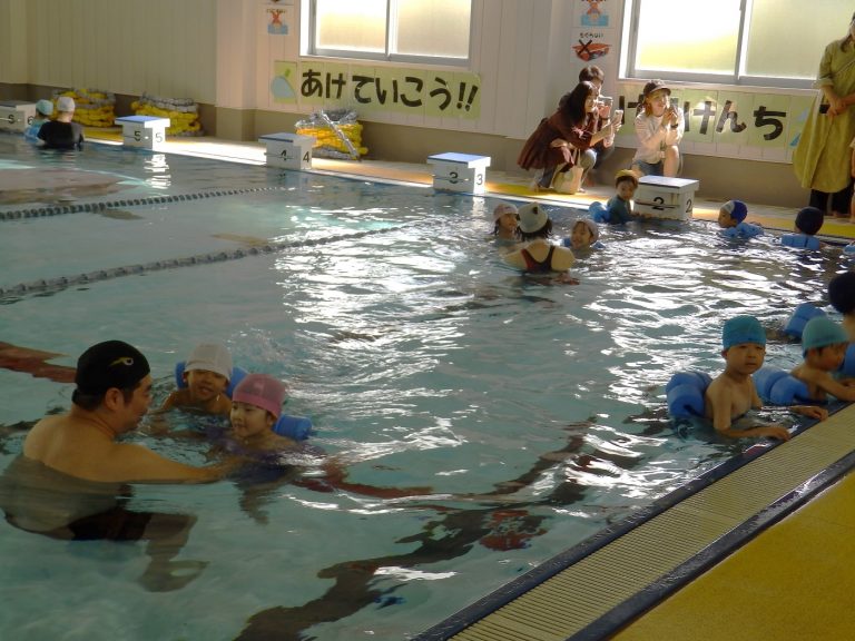 スイミングの様子　③