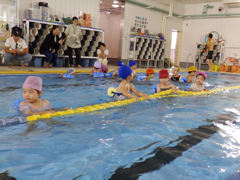 スイミングの様子　④