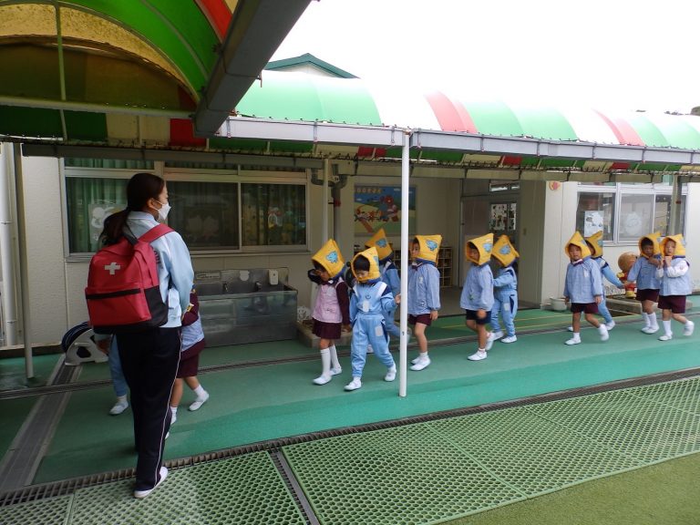 避難訓練　⑤　れんげ組