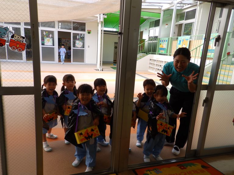 保育の様子　⑪　もも組