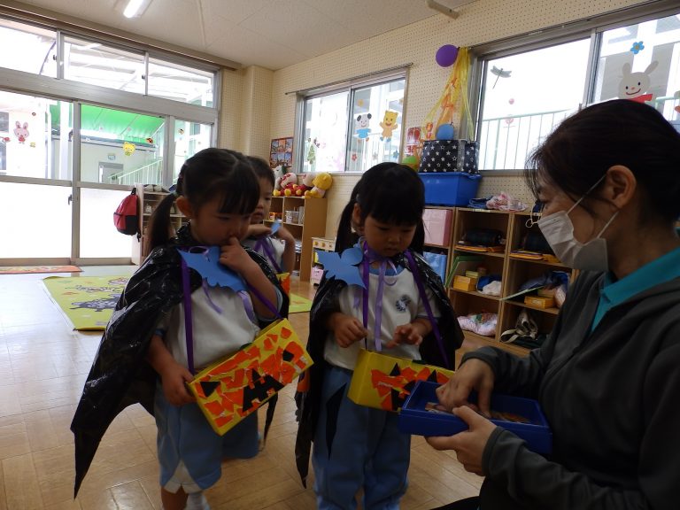 保育の様子　⑫　もも組